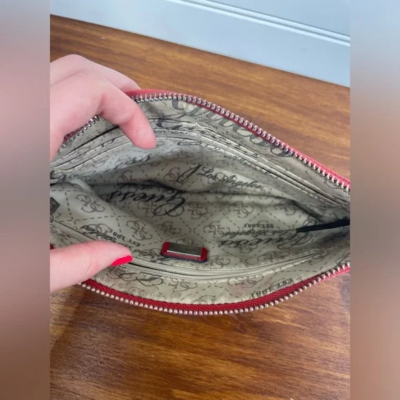 Guess Denim Vintage Logo Clutch Wallet with Card Slots and Zipper Closure GUC - Picture 8 of 14